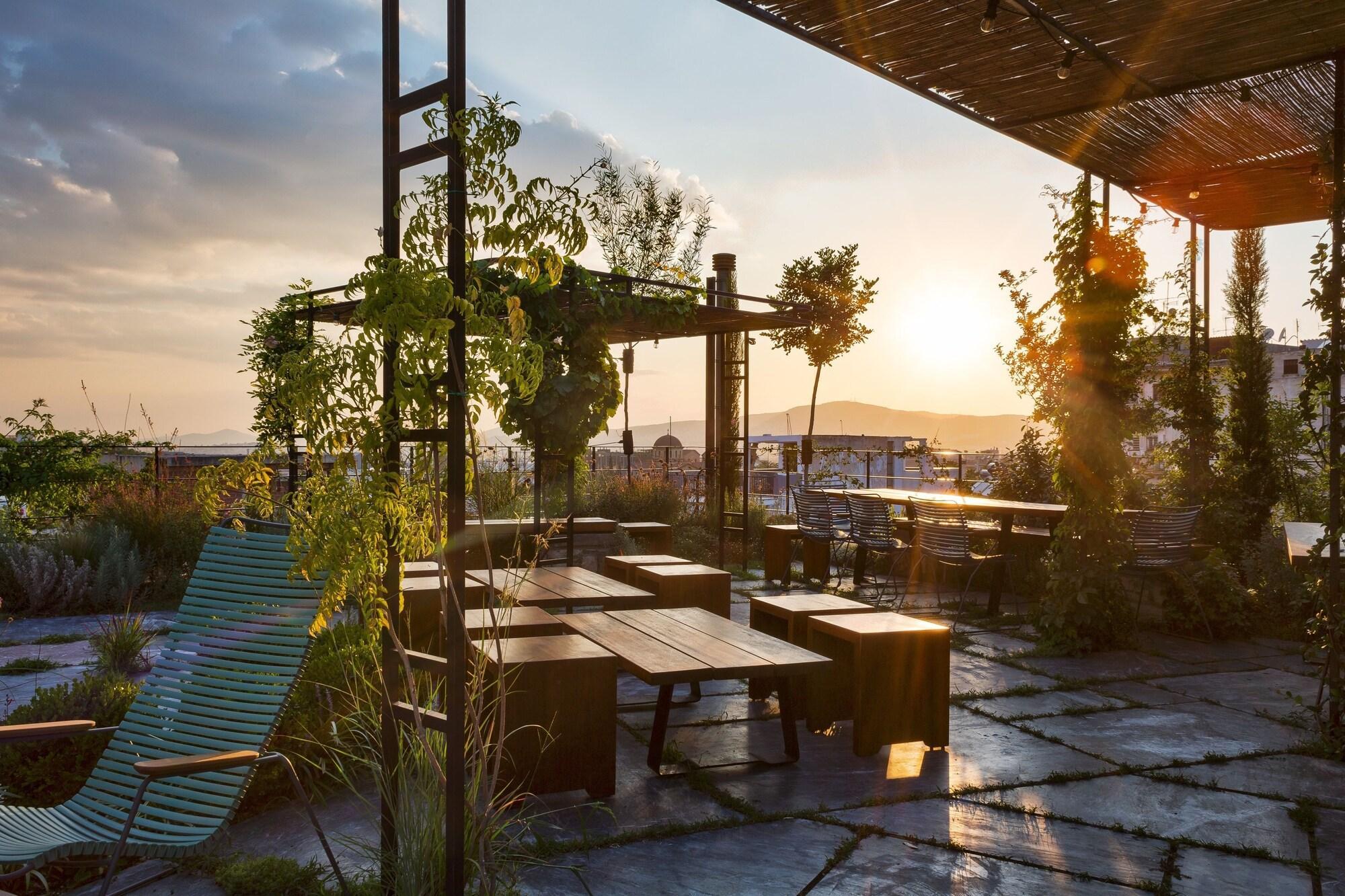 The Foundry Suites Atene Esterno foto