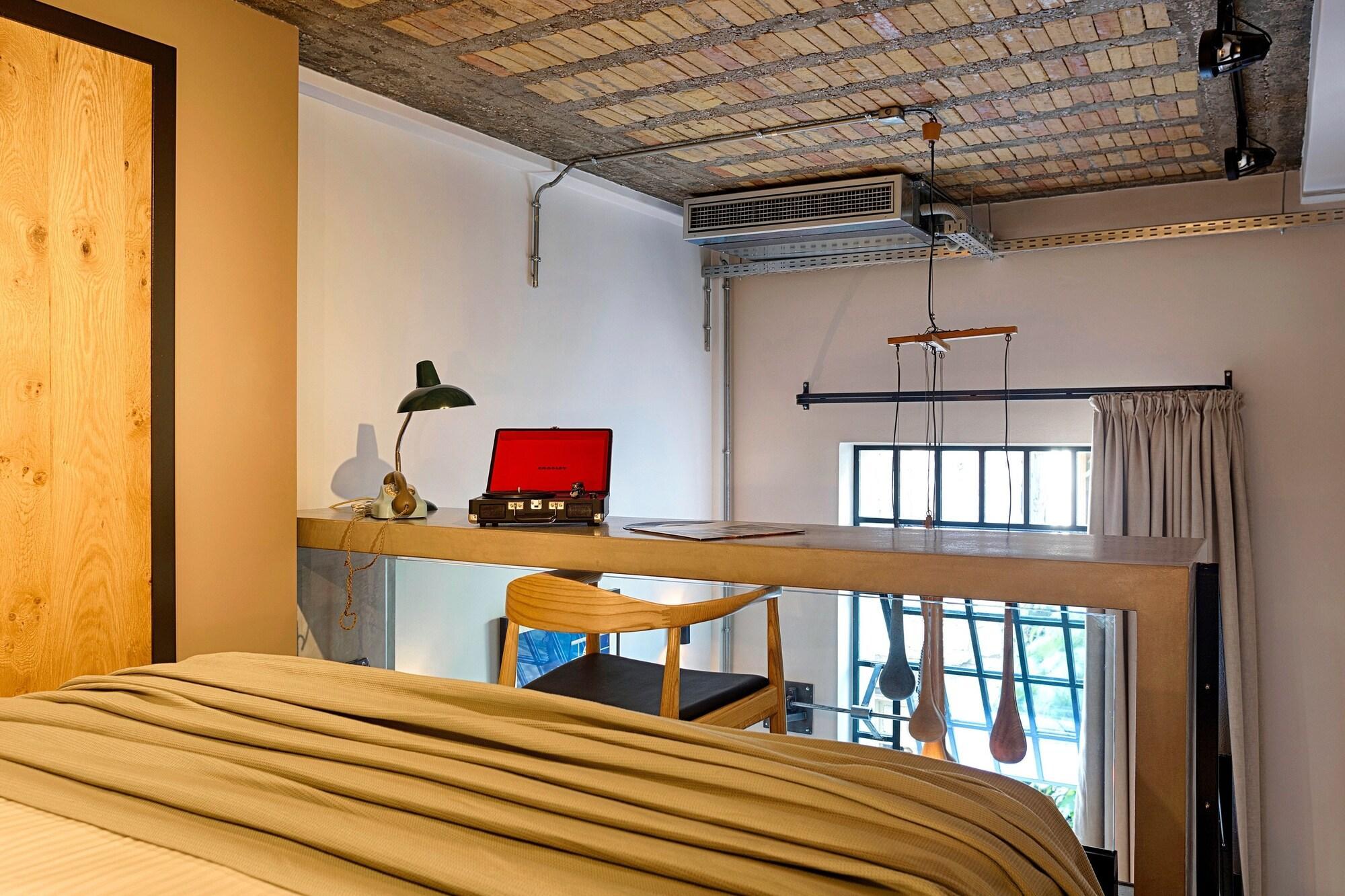 The Foundry Suites Atene Esterno foto