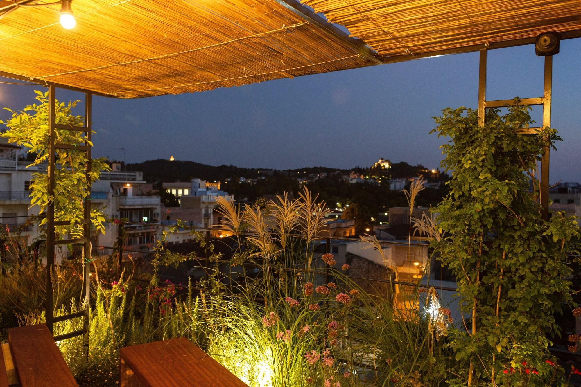 The Foundry Suites Atene Esterno foto