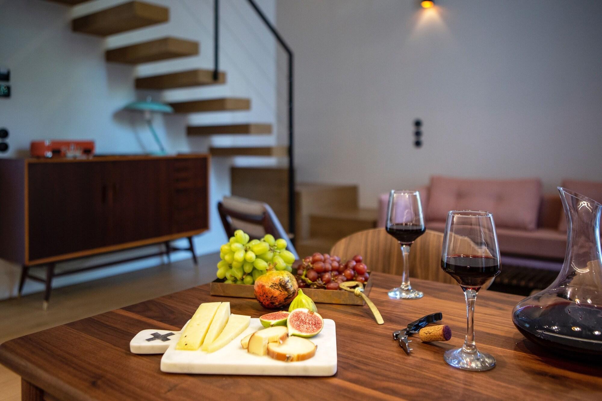 The Foundry Suites Atene Esterno foto