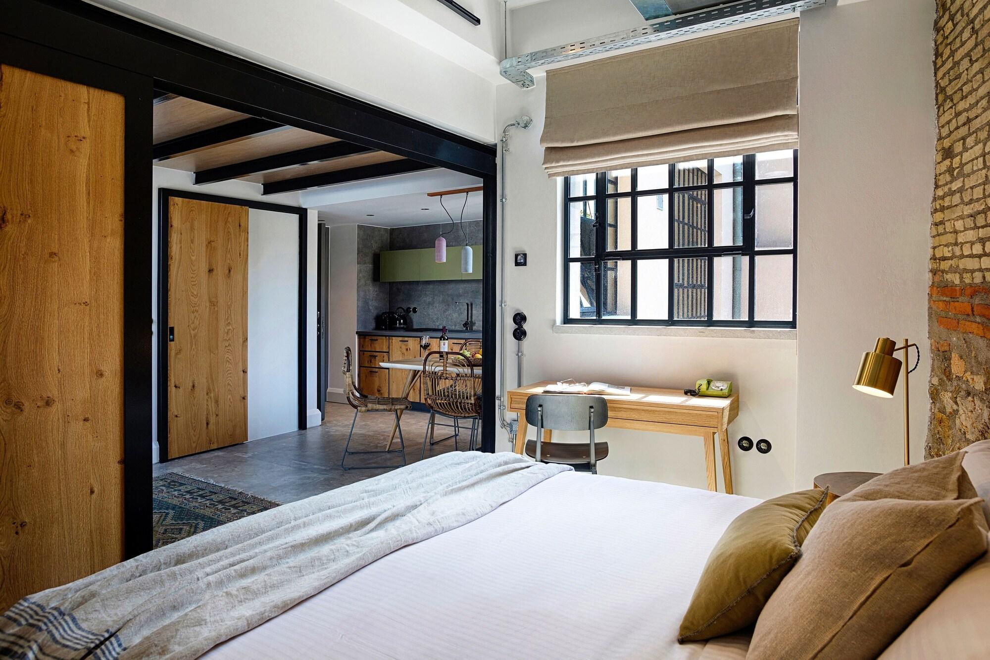 The Foundry Suites Atene Esterno foto