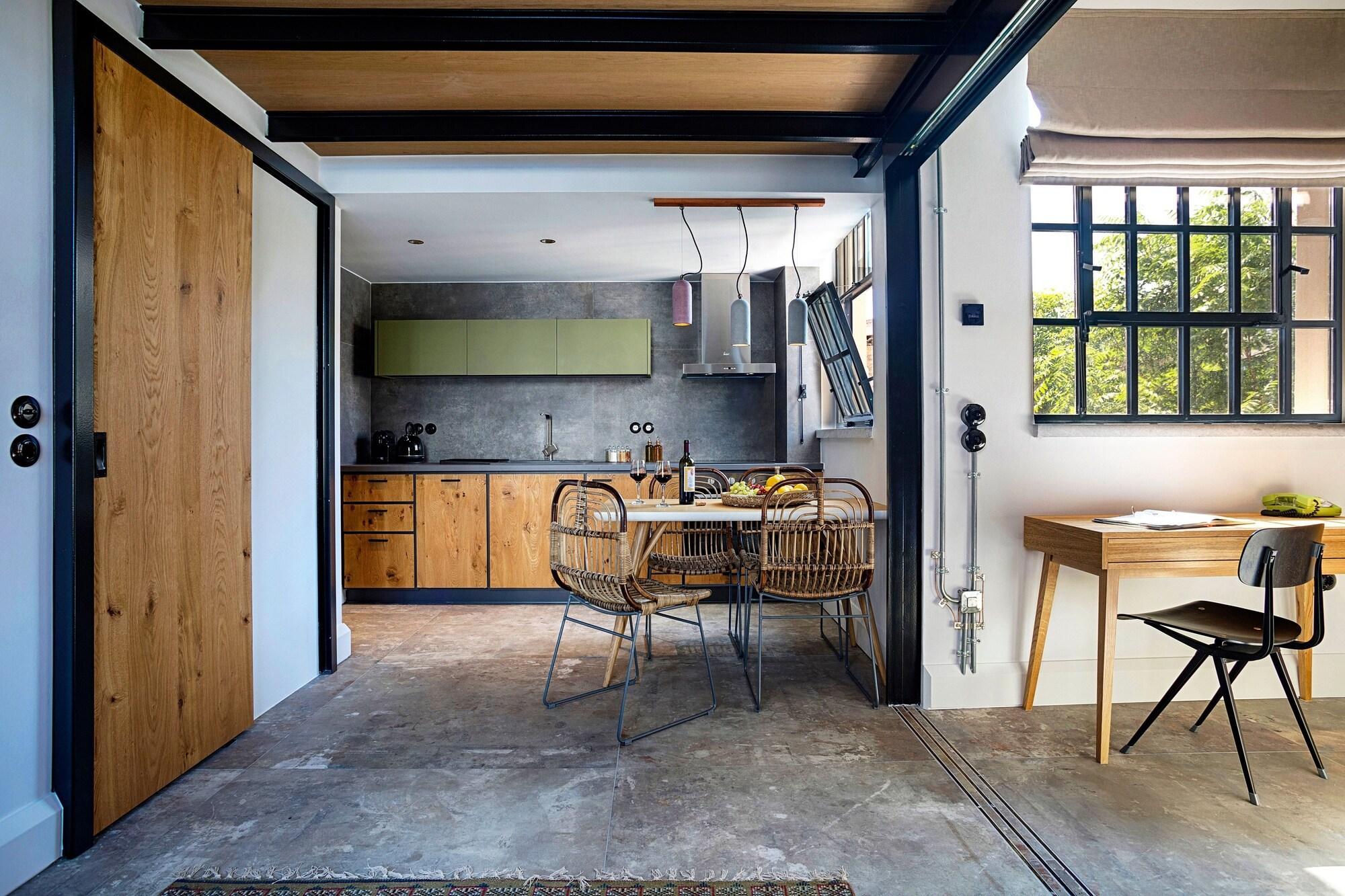 The Foundry Suites Atene Esterno foto