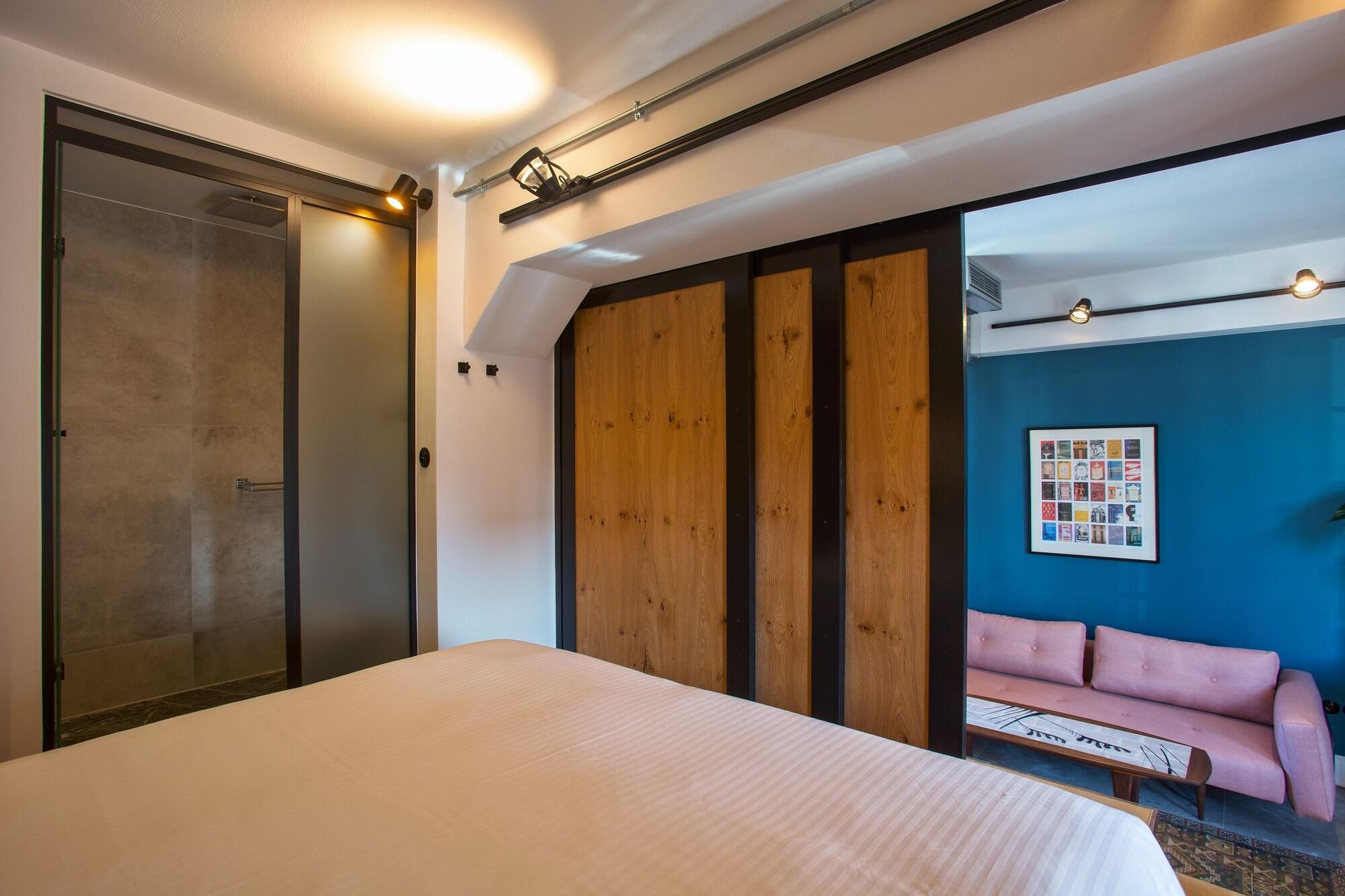 The Foundry Suites Atene Esterno foto